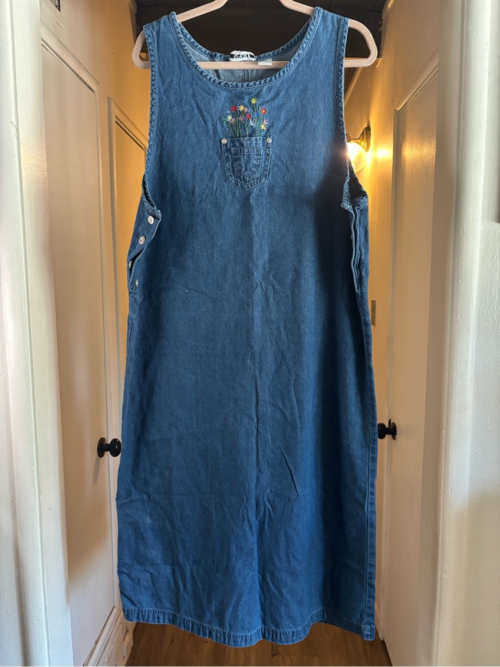 Sleeveless Denim Midi Dress with Embroidered Pocket - Blue